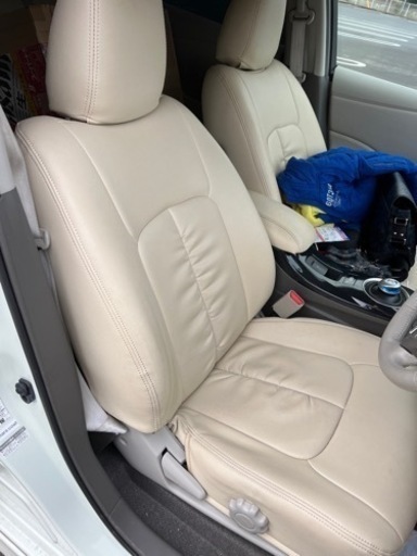 リーフ　ZE0 Clazzio 本革調　シートカバー　一台分