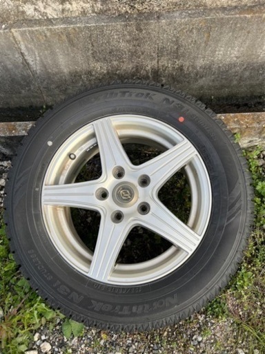 冬タイヤ　195/65R15 910