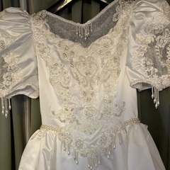 ウエディングドレスの画像