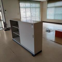お引取限定　コクヨ　スチール引き違い戸の画像