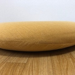 終了【500円】低反発　円形クッション　2個セットの画像
