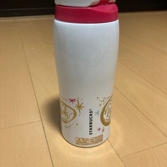 スタバのタンブラーの画像