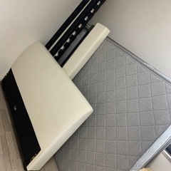 ホワイトのダブルベッド！良品！の画像