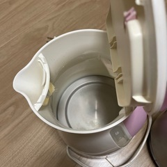 ティファール電気ケトル1.2L＋ニトリ保温ポットの画像