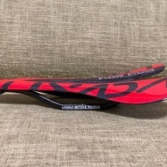 Lixada 自転車サドル フルカーボンファイバー サイクリングサドル