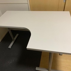 ニトリ　L字机　ホワイトの画像