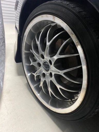 18インチホイール　215-40-18タイヤ付き　PCD114.3