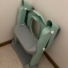 補助便座　ステップ式の画像