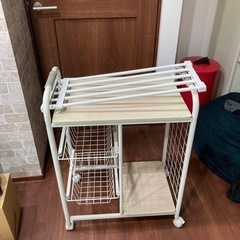 キッチンワゴン　つっぱり収納棚　2点　