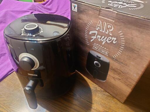 [山善] ノンフライヤー 2.2L 電気フライヤー 1~3人用 油なし エアーフライヤー 「油で揚げないヘルシー調理」 卓上 レシピブック付き ブラック YAF-C120(B)\n