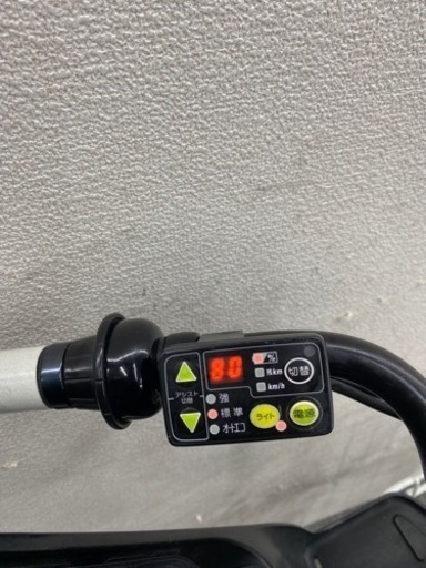 人気な車種　ブリヂストンビッケ2 前カゴ付き3人乗り電動自転車　子供シート付きのお買い得