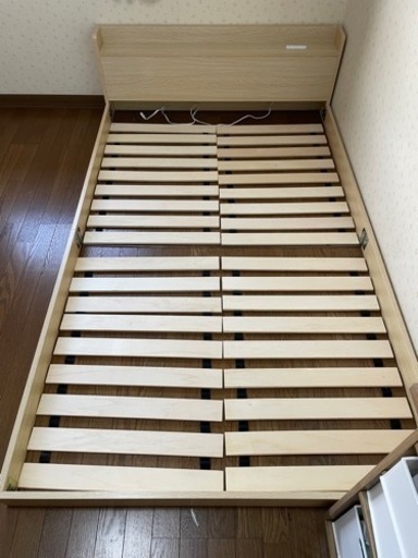 セミダブルマットレス・ベッドフレーム