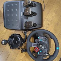 Logitech ハンドルコントローラーの画像