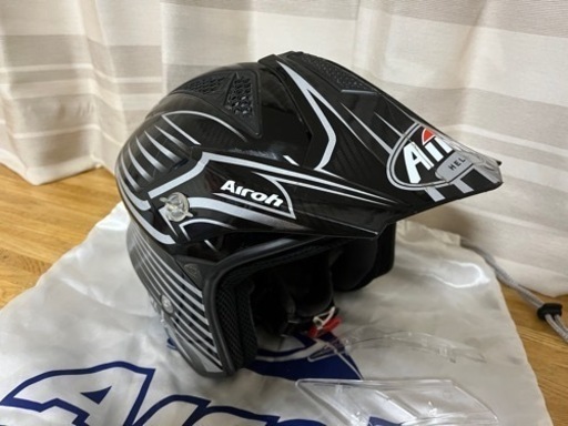 アイロートライアルヘルメットMサイズ中古