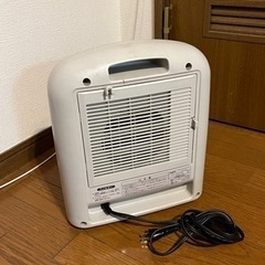 【値下げしました】セラミックファンヒーターの画像