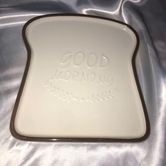 スリーコインズ　食パン型 プレート　お皿　5枚セットの画像