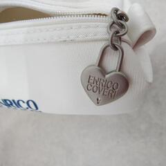 ENRICO　COVERIのポーチの画像