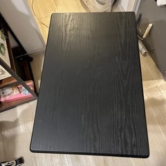 テーブル