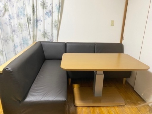 値下げしました！！ダイニングテーブル　ダイニングソファ　セット