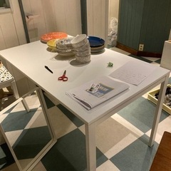 IKEAダイニングテーブル　引き取り先決まりました