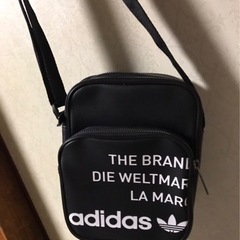 決まりました😊adidasカバン💕斜めかけできます😊