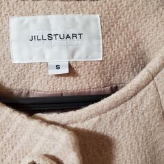 ジルスチュアートのコートの画像