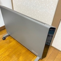 デロンギ　コンベクターヒーター