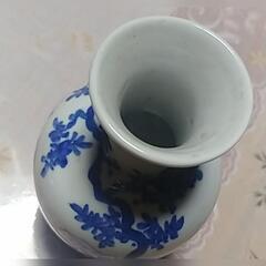 東南窯　古物　染付一輪挿し　骨董品の画像