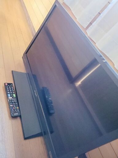 【引取予定者決定】AQUOS　32インチ　地デジテレビ　2013年式