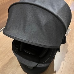 チャイルドシート　KURUTTO4iの画像