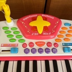おもちゃ　ピアノの画像