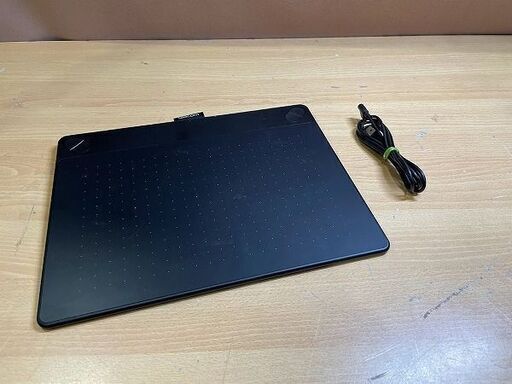 【苫小牧バナナ】Wacom/ワコム Intuos Comic ペンタブレット ブラック CTH-690/K ペン欠品 現状渡し 通電確認済み♪