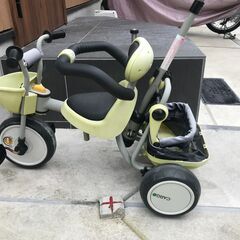 手押し棒付き三輪車