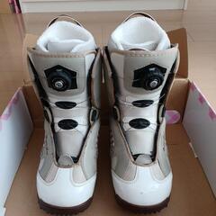 【２回使用のみ！】コスミックサーフ　COSMICSURF　スノーブーツ　スノーボード　ブーツ　Boaダイヤル式　25.0cmの画像