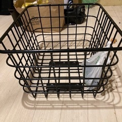 子乗せ電動自転車用　後ろカゴ　部品あり