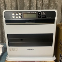 一度しか使っていない新品同様　石油ファンヒーター（メーカー保証3年付き）