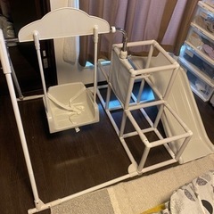 ジャングルジム　滑り台　ブランコ　の画像