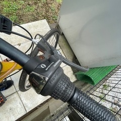 本日19時〜21時頃の引き取り可能な方優先。ミムゴ　フィールドチャンプ　26インチ？折りたたみ自転車の画像