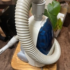 引き取りにきていただける方 東芝　紙パック式掃除機 VCKA1　...