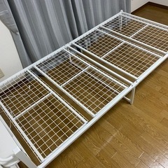 シングルベッドフレームの画像