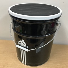 K2301-339  adidas缶　ペール缶　傷、汚れ、シール...