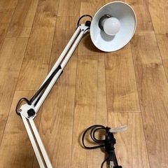 デスクライト 間接照明の画像