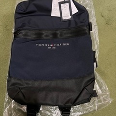 TOMMY HILFIGER スクエアバックパック