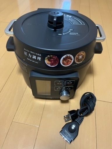 アイリス　電気圧力鍋　中古品