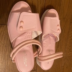 美品　ナースシューズ   サンダル（ピンク）試し履きのみ