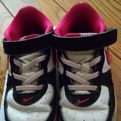 NIKE 16cmスニーカーの画像