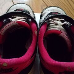 NIKE 16cmスニーカーの画像