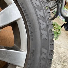 【値下げ】スタッドレスタイヤ(255/55R18)&ホイールモー...