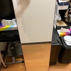 ウォールミラー　壁掛け鏡