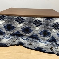ニトリ　ヴィンテージ風デザインこたつ、こたつ布団のセットの画像